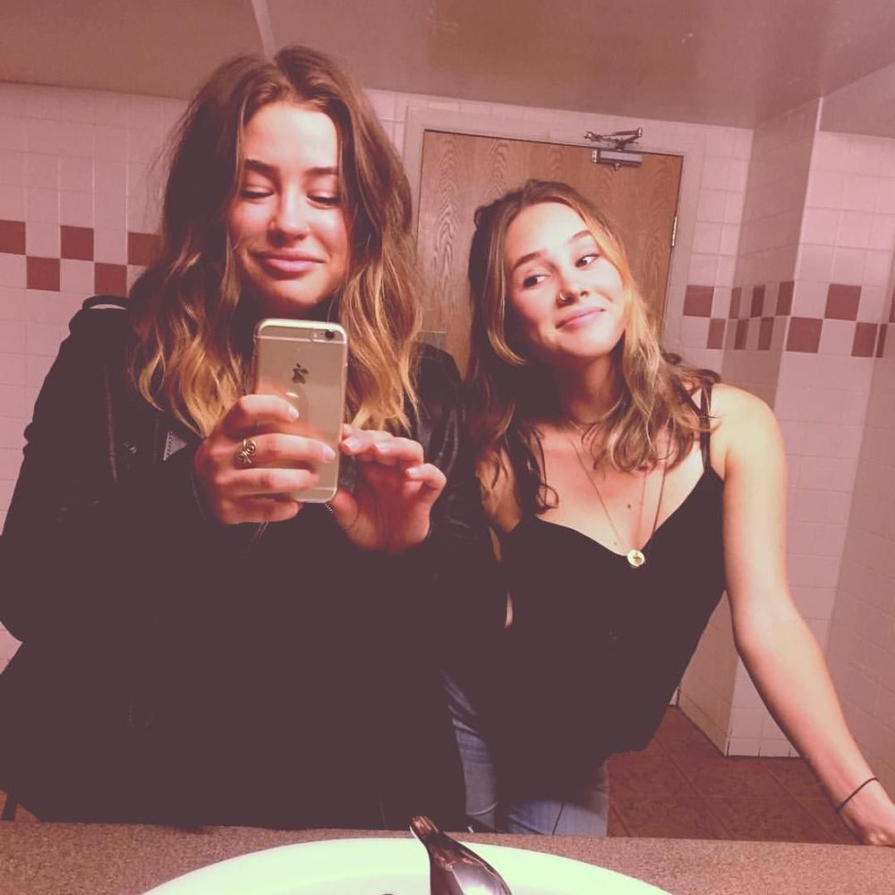 Meet your Posher, Bella